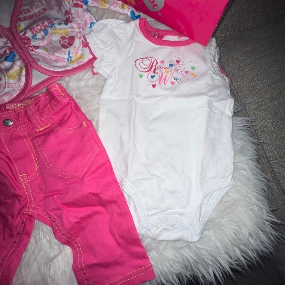VINTAGE ROCAWEAR BABY GIRL SET - Picture 9 of 9
